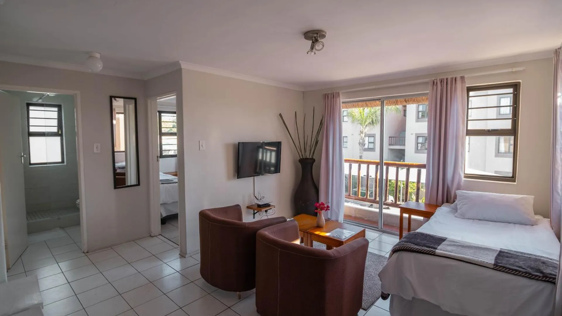 Broadway Self Catering Apartments Durbanville 0*,  Sudafrica