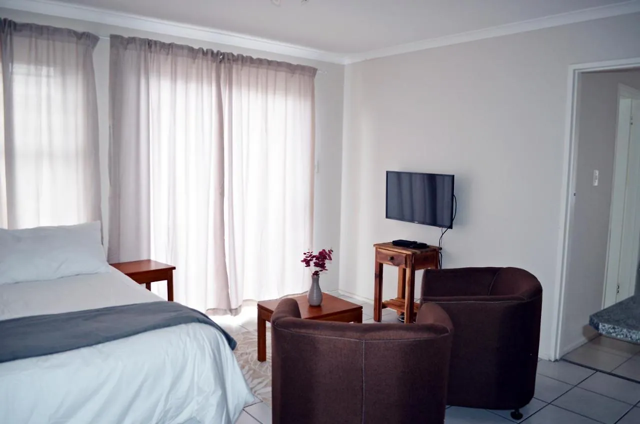 Broadway Self Catering Apartments Durbanville 0*,