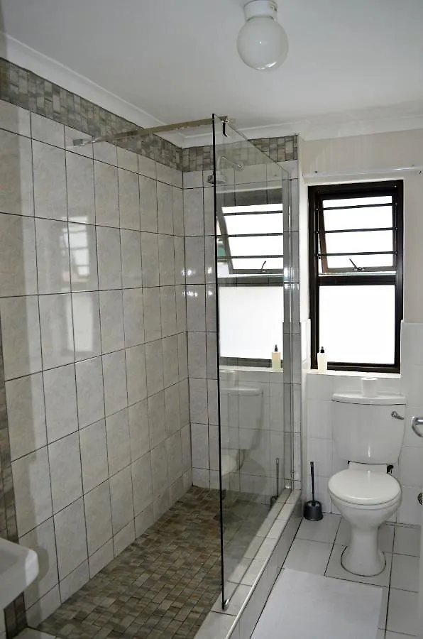 Broadway Self Catering Apartments Durbanville 0*,