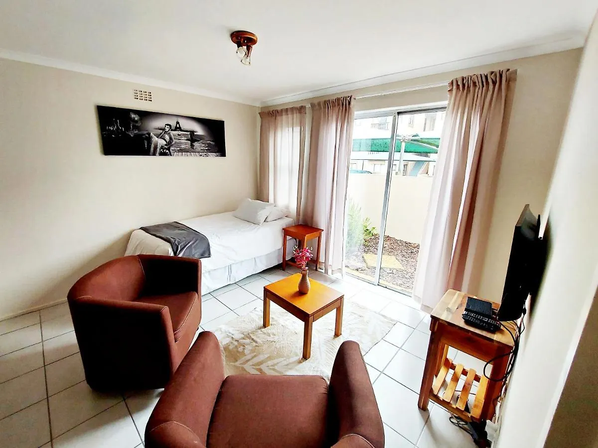 Broadway Self Catering Apartments Durbanville