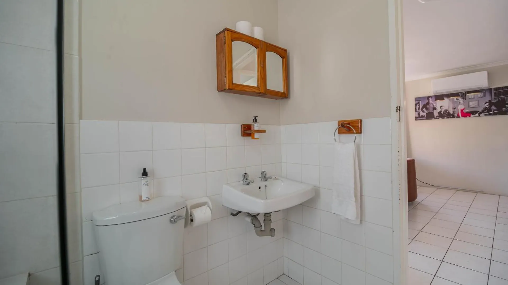 Broadway Self Catering Apartments Durbanville