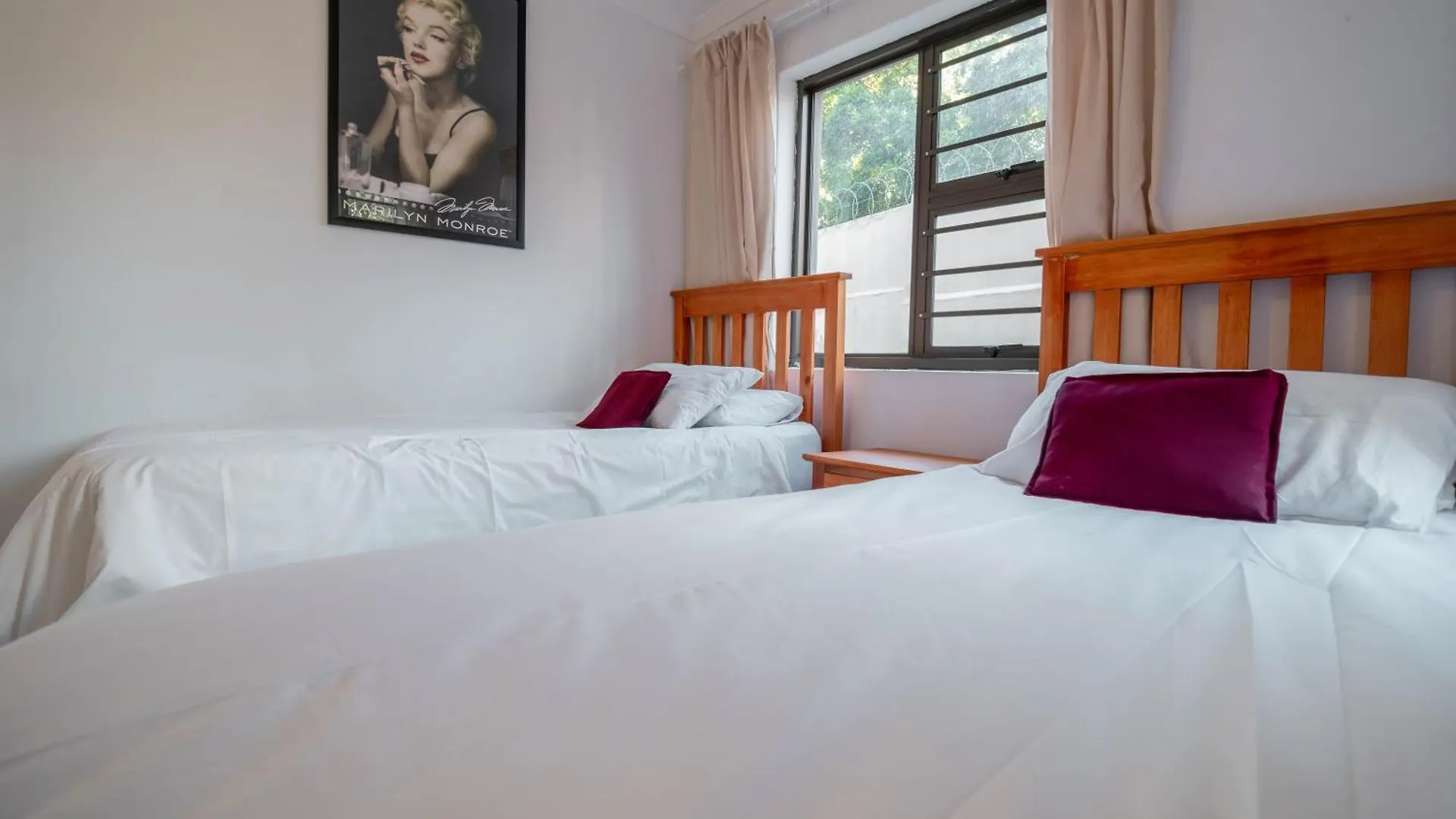 Broadway Self Catering Apartments Durbanville Sudáfrica